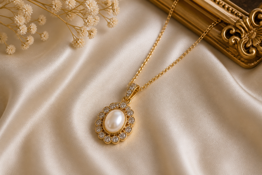 Vintage Pearl Halo Pendant Necklace