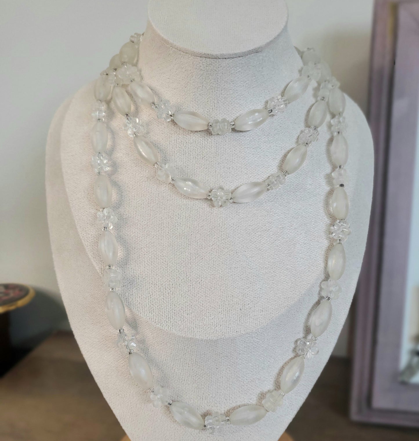 80's Vintage Floral Lucite  Necklace